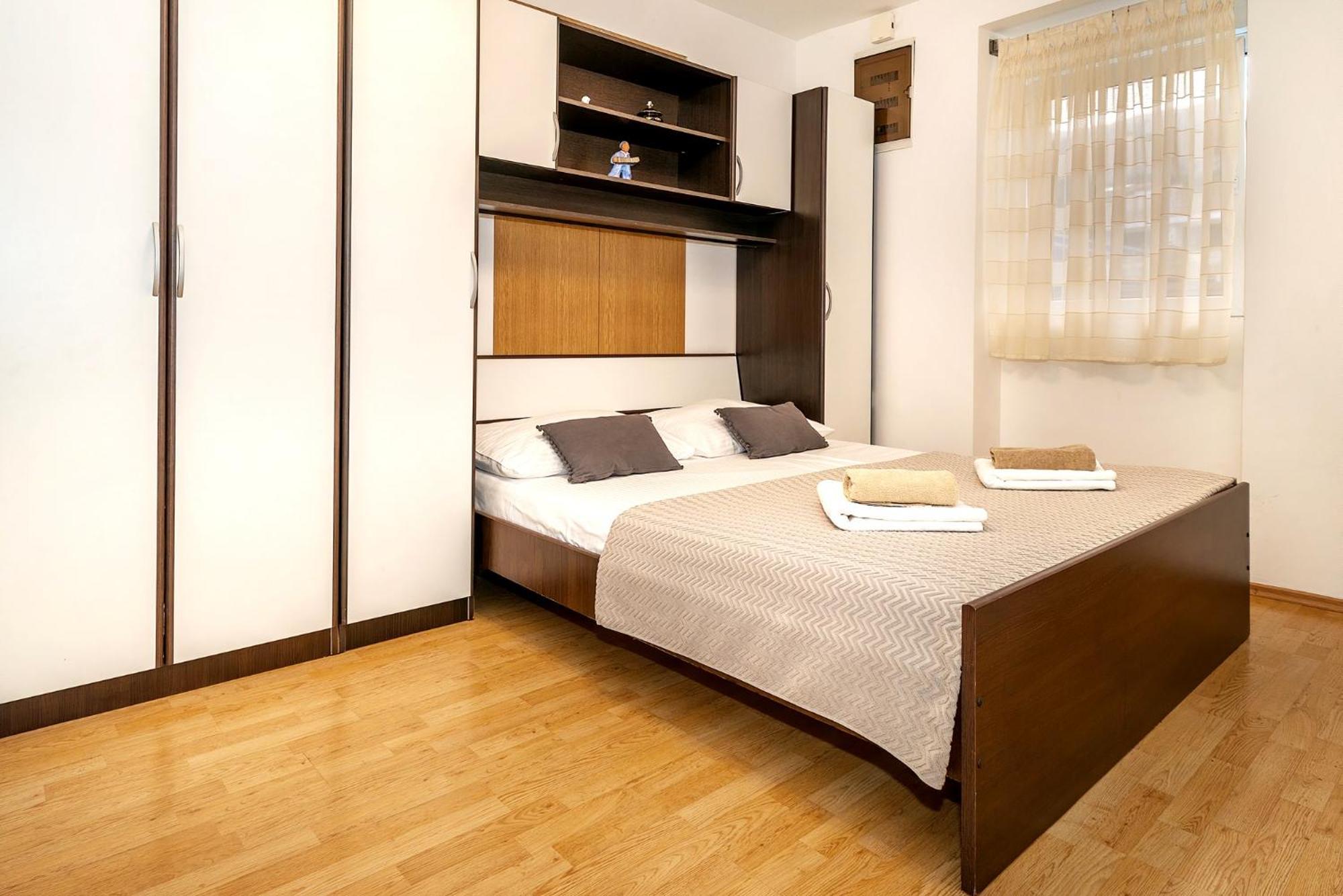 Apartments Nada & Ivan With Terrace 巴斯卡 外观 照片